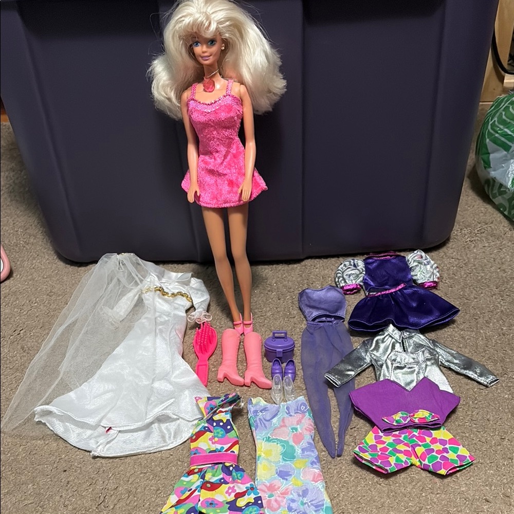 1997 Sweetheart Barbie Doll with Accessories
